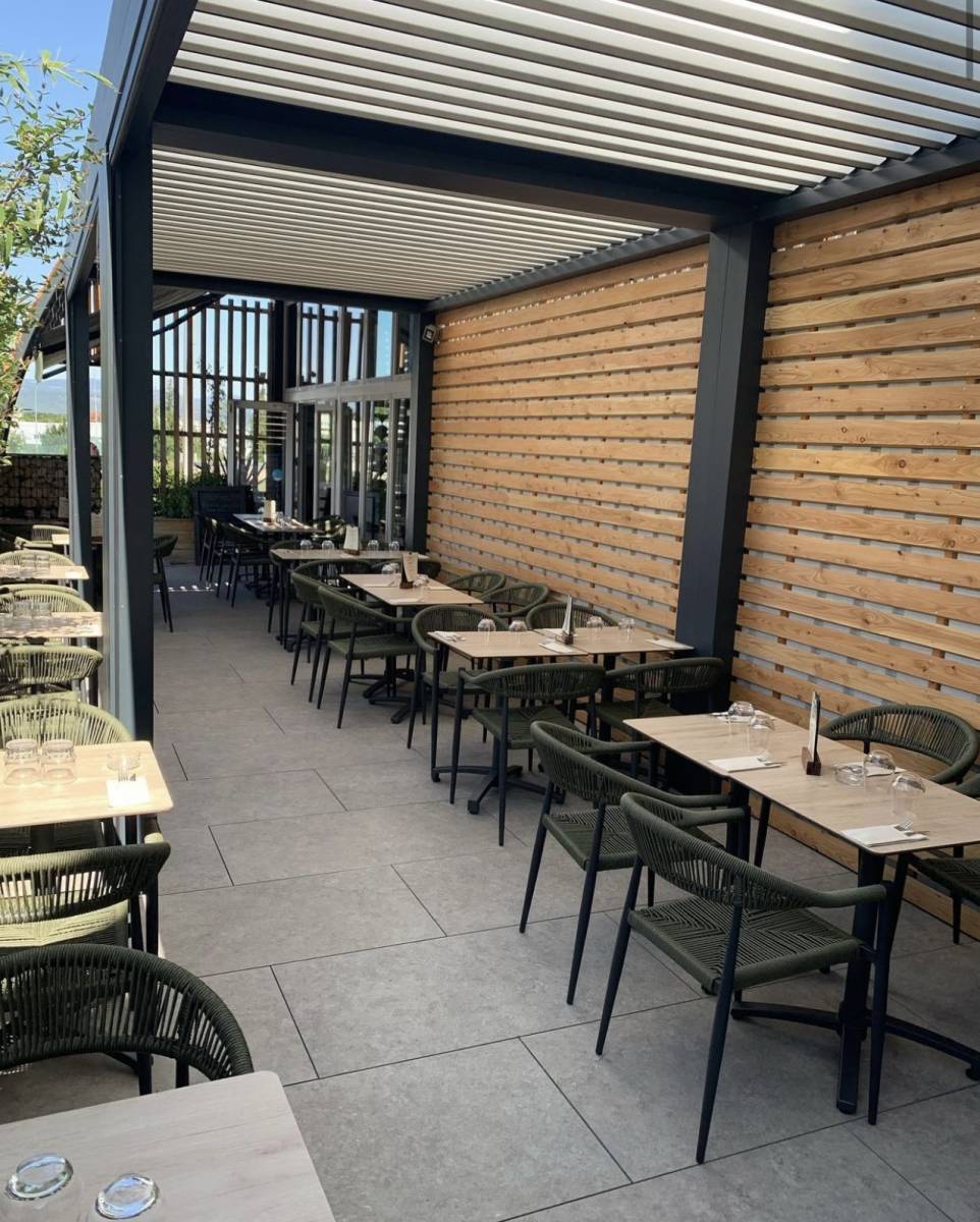 Location de mobilier professionnel design avec option d'achat à Cannes, PACA