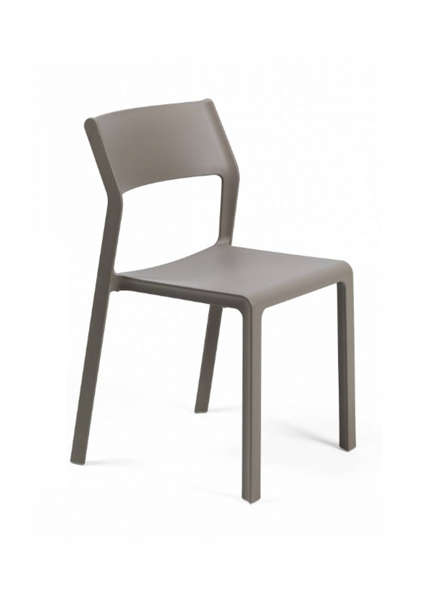 Chaise pour extérieur en polypropylène légère et résistante couleur grise de Nardi