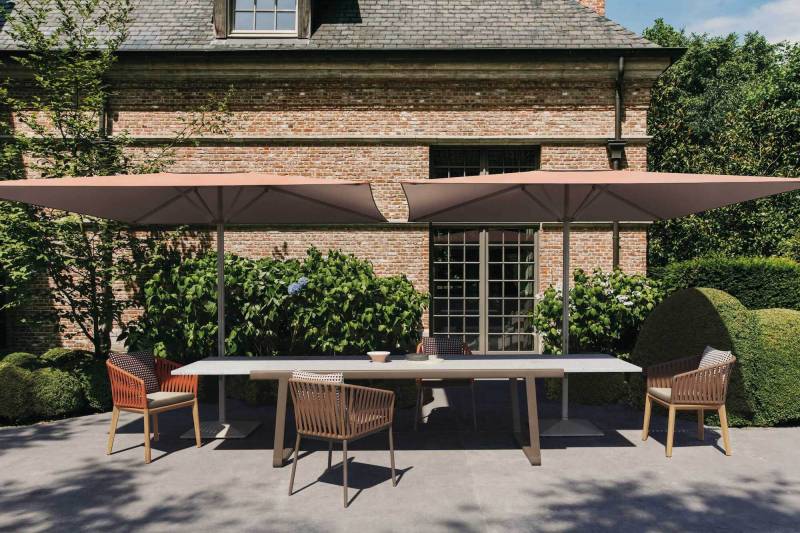 Fauteuil repas en aluminium et teck pour hôtel et restaurant collection BITTA