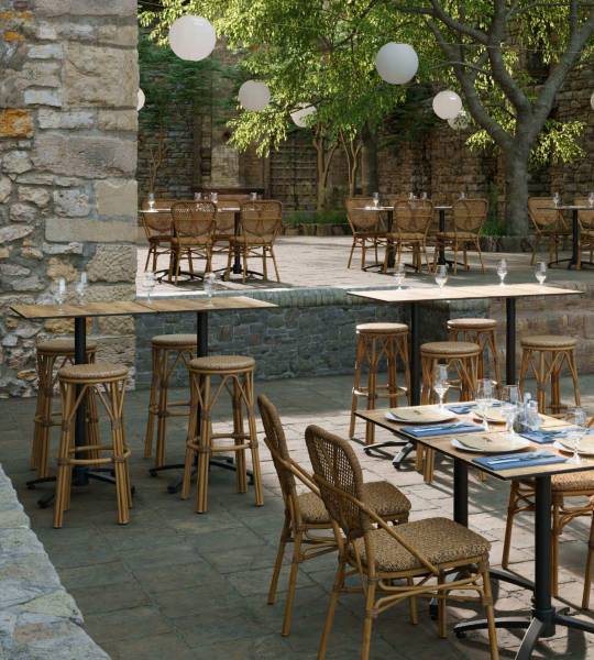 Structure en aluminium du petit tabouret, style bistrot parisien, collection Nanterre