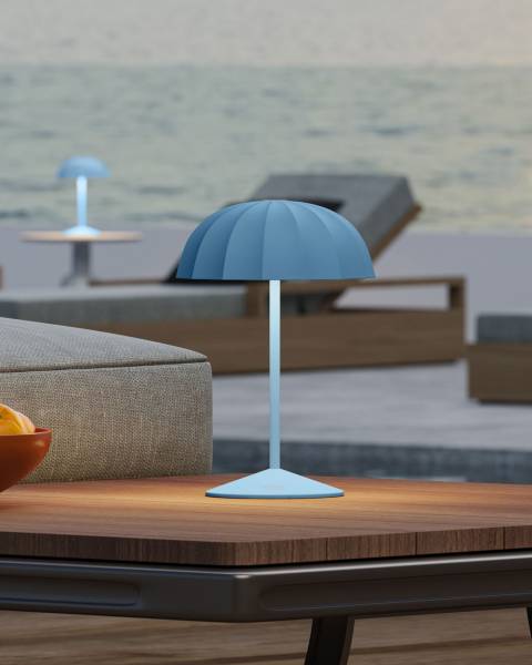 Lampe d’extérieur en aluminium et forme parasol de la Collection Ombrellino à Saint Raphaël