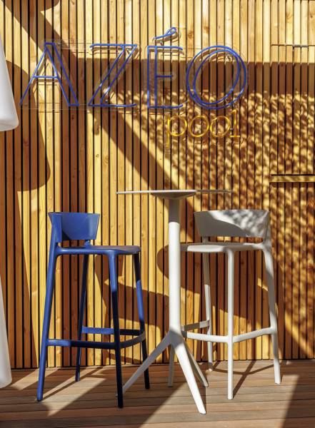 Mange-debout collection Africa par Vondom à Nice