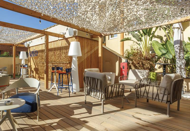 Ensemble lounge Komodo à Nice