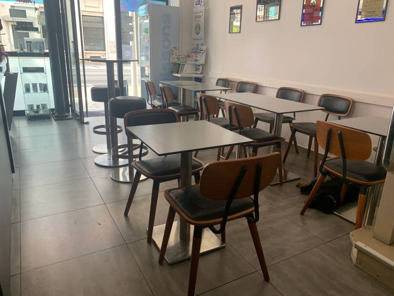 Aménagement intérieur et extérieur d’un tabac presse La Civette du Musée à Marseille