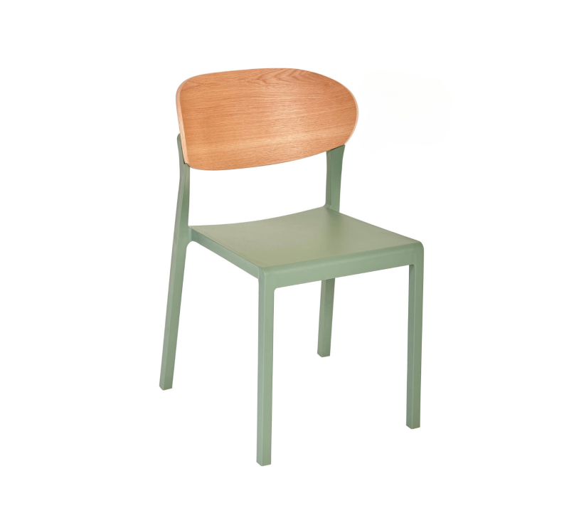 Chaise de repas d’extérieur aux lignes géométriques en polypropylène renforcé fibre de verre, collection BAKE à Cannes