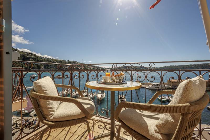 Balcon avec fauteuils collection Cruise à Villefranche-sur-mer