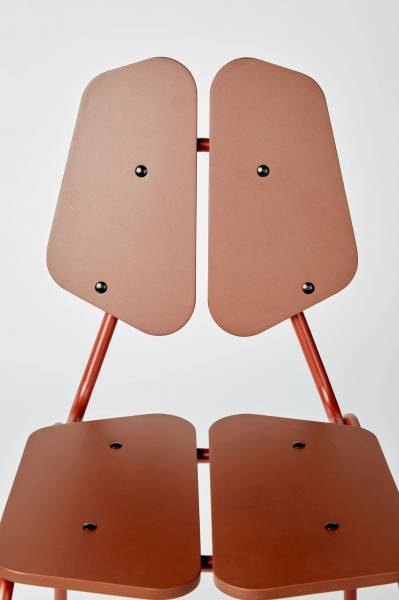 Chaise de restaurant au design minimaliste collection Hera à Toulon