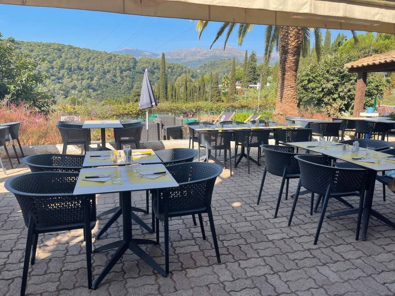 Chaise noire en polypropylène collection OXY