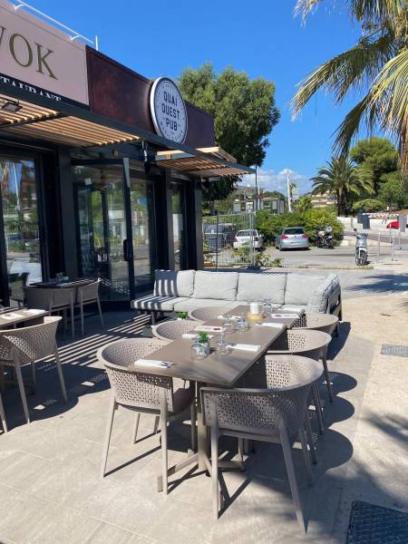 Chaise en polypropylène et fibre de verre résistante collection OXY