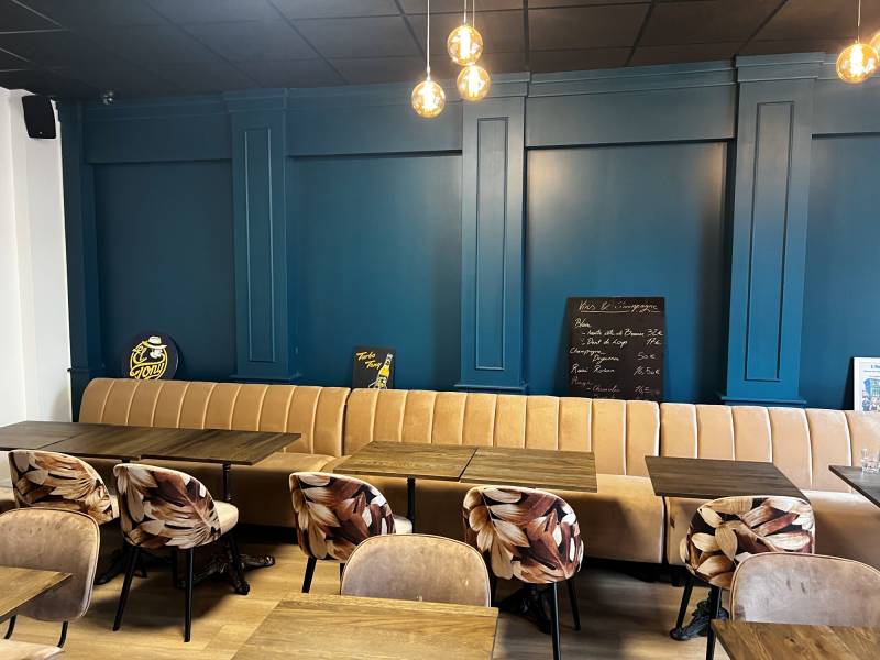 Banquette professionnelle en bois massif sur-mesure