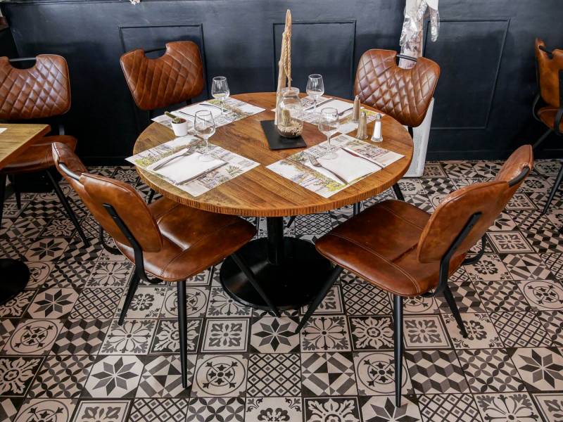 Chaises vintages de la collection Savannah à Nice