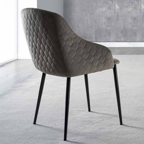 Fauteuil repas confortable et robuste pour un usage professionnel de la collection PIGALLE