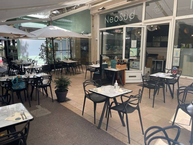 Pieds de table astra en aluminium thermo laqué à Mougins