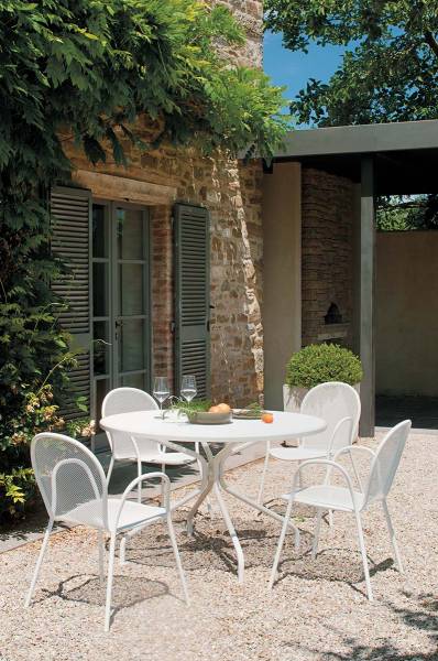 chaise de restaurant de la collection Ronda en extérieur sans accoudoirs à Nantes