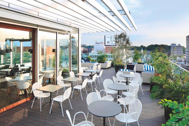 chaise de restaurant de la collection Ronda  en acier blanc à Paris