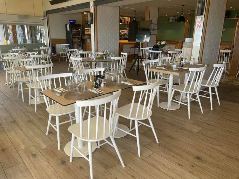 Aménagement d’un restaurant intérieur et extérieur sur le bord de mer du Cros de Cagnes à Marseille