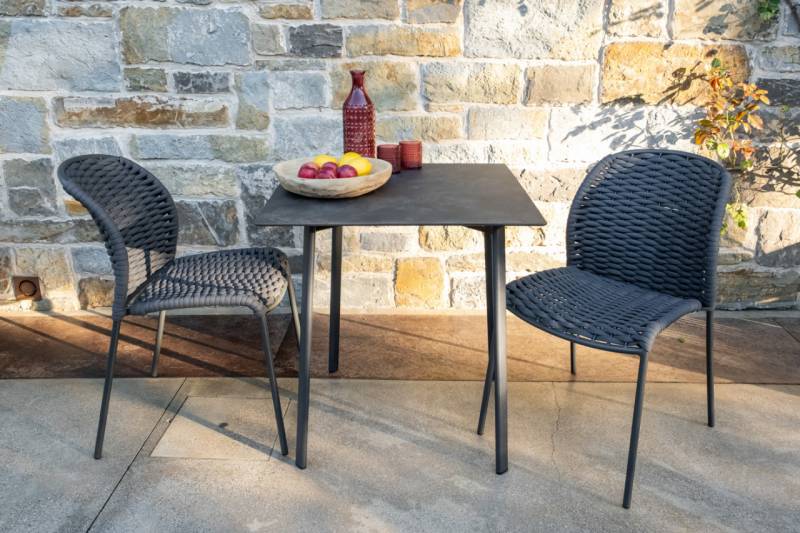 Chaise de repas personnalisable et durable en acier collection SYDNEY à Antibes