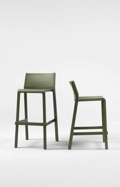 Tabouret de bar en polypropylène au design intemporel et coloré collection Trill