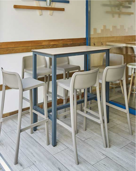 pied de table haut de la collection Urbain en aluminium à Nantes